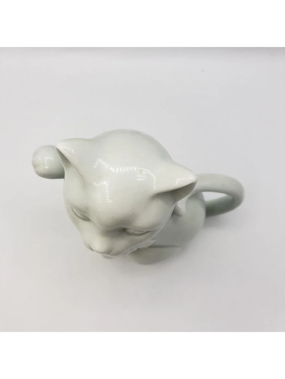 Takahashi Kitty Cat Porcelain Teapot Light Celadon Green Kitten